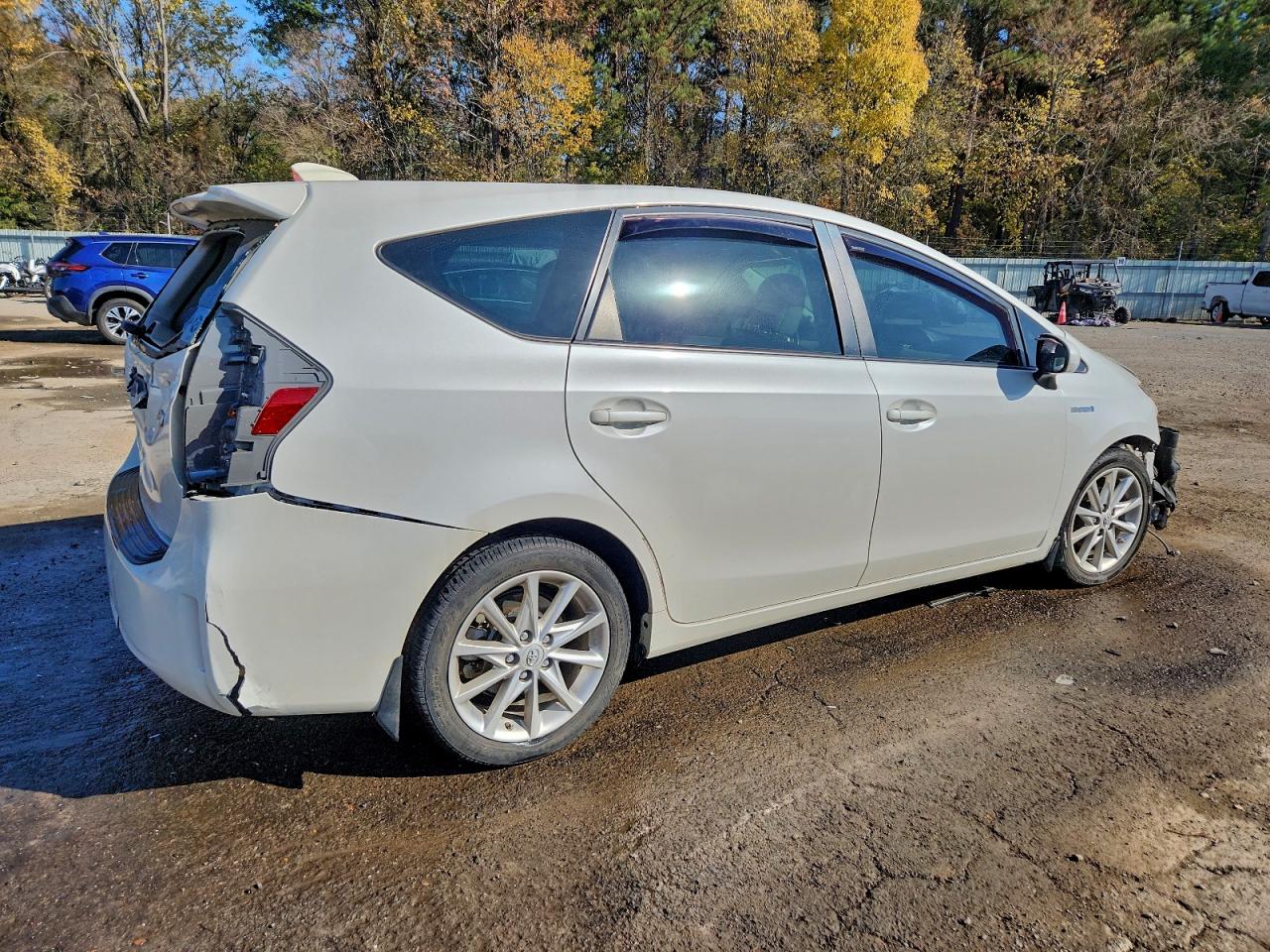 TOYOTA PRIUS V