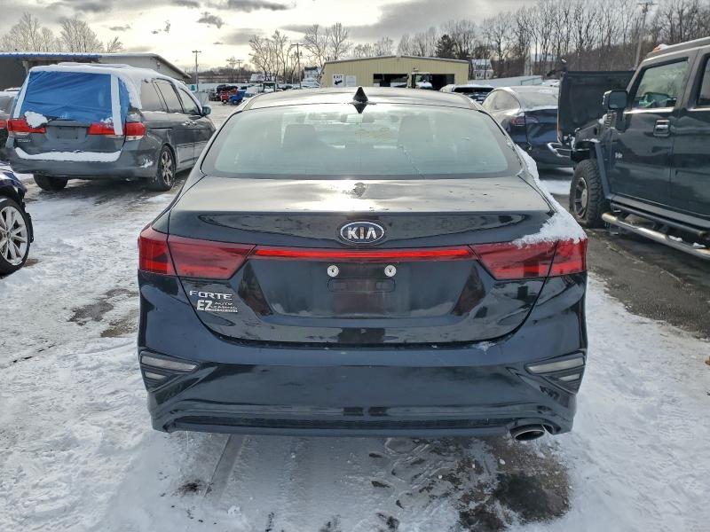 2021 KIA FORTE FE #3318871948