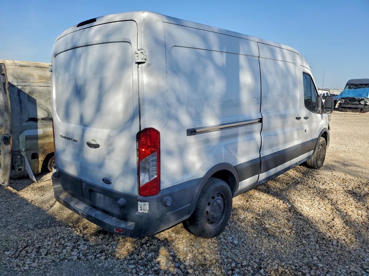 Lot #3315668789 2015 FORD TRANSIT T-