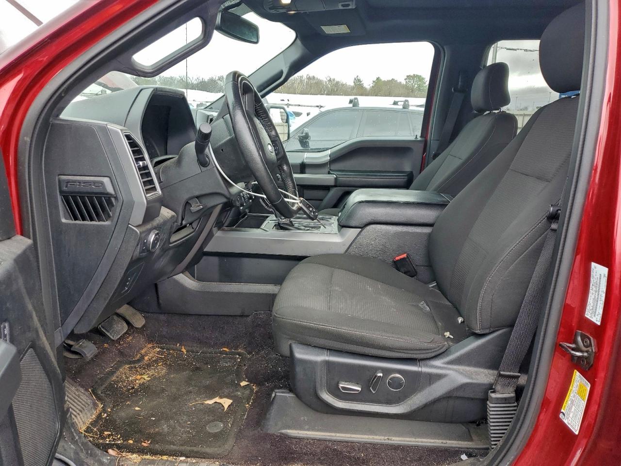 FORD F-150 SUPERCREW