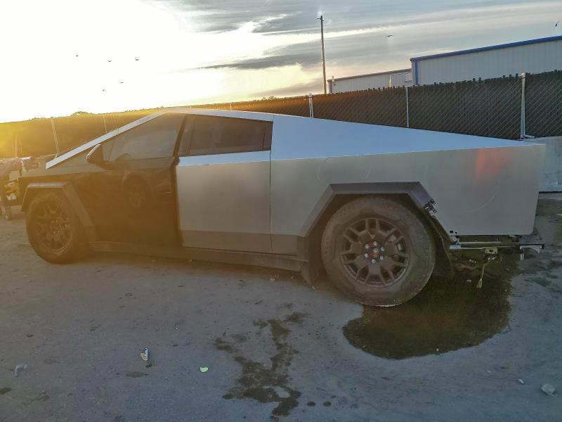 2024 TESLA CYBERTRUCK #3316900090
