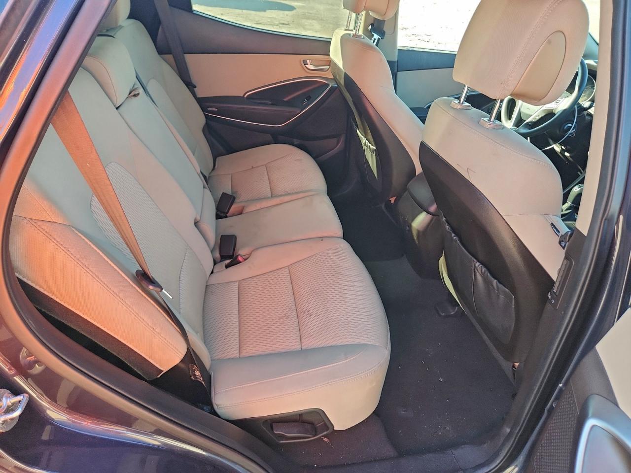 Lot #3315925093 2017 HYUNDAI SANTA FE S