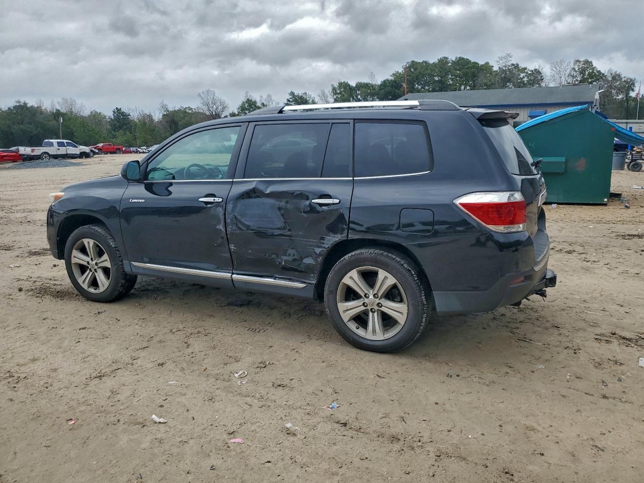 TOYOTA HIGHLANDER LIMITED