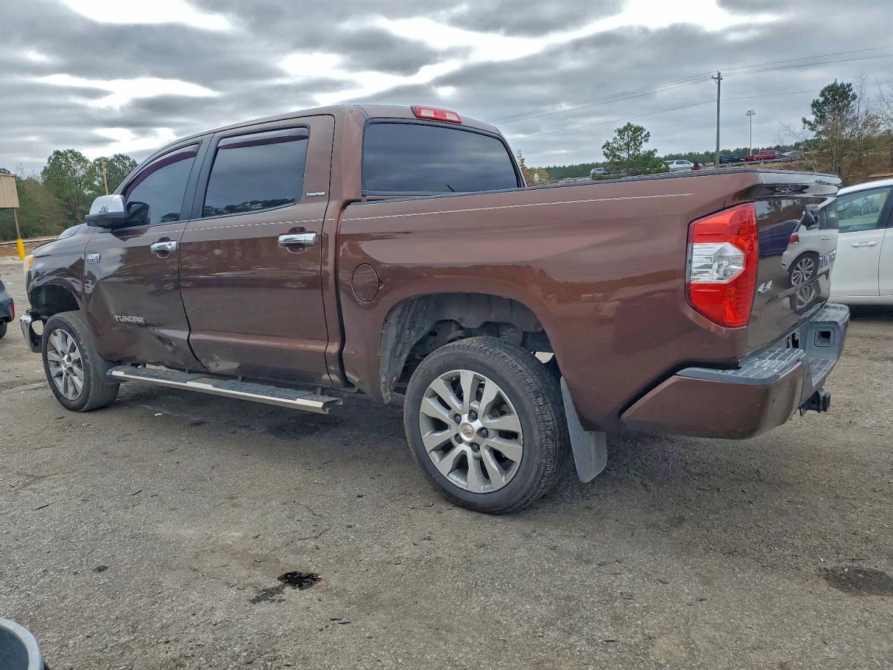 TOYOTA TUNDRA CREWMAX LIMITED