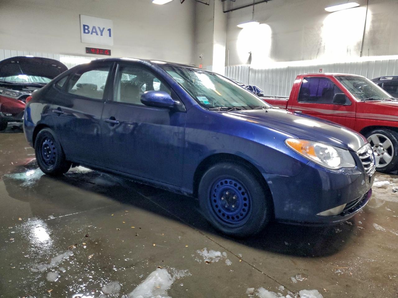 HYUNDAI ELANTRA BLUE