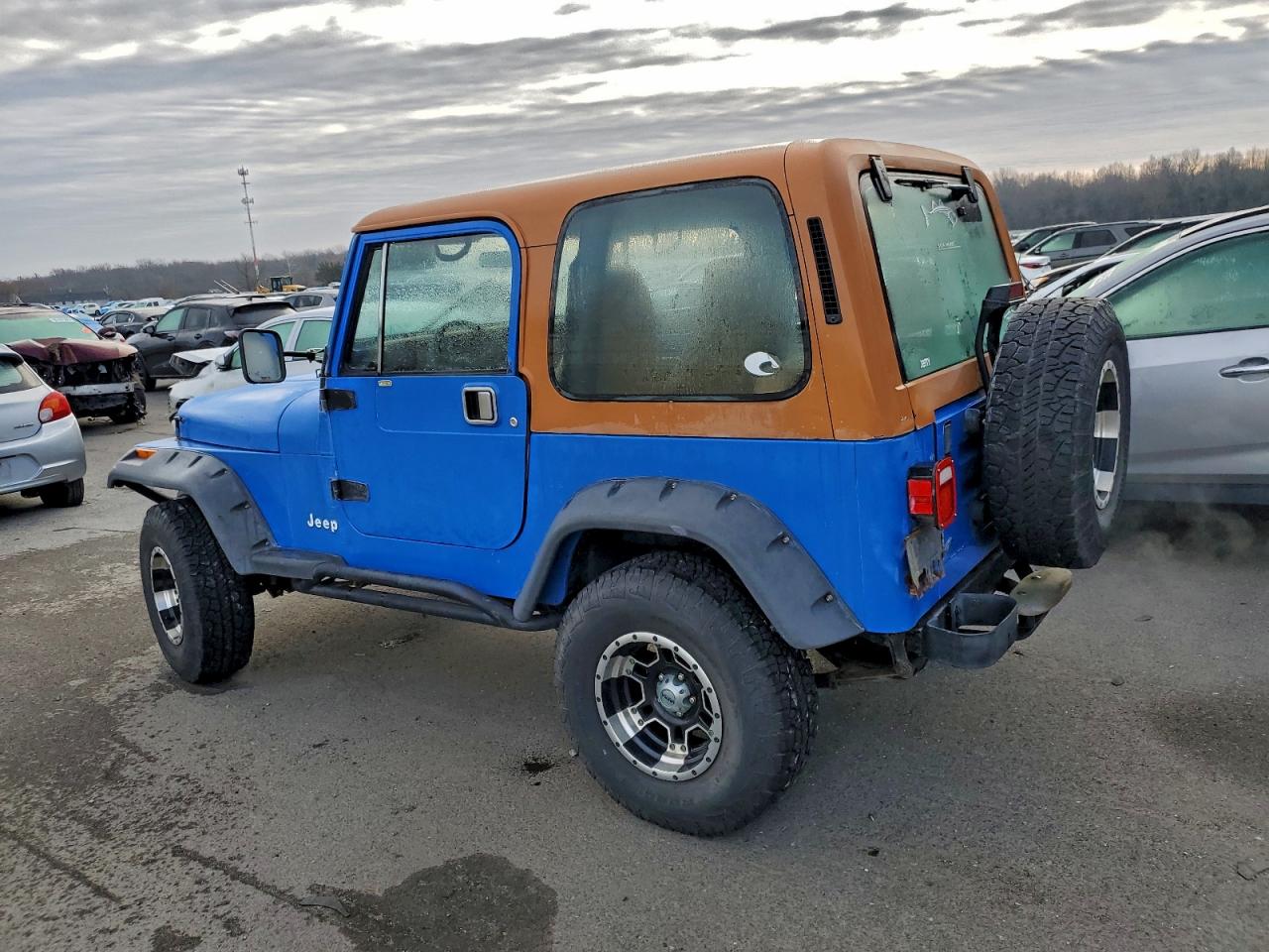 Lot #3305149017 1995 JEEP WRANGLER /