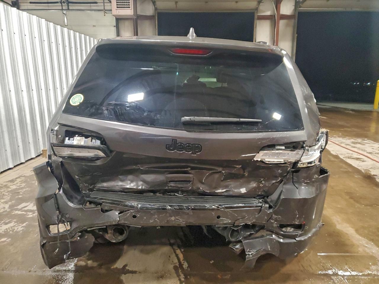 JEEP GRAND CHEROKEE LAREDO