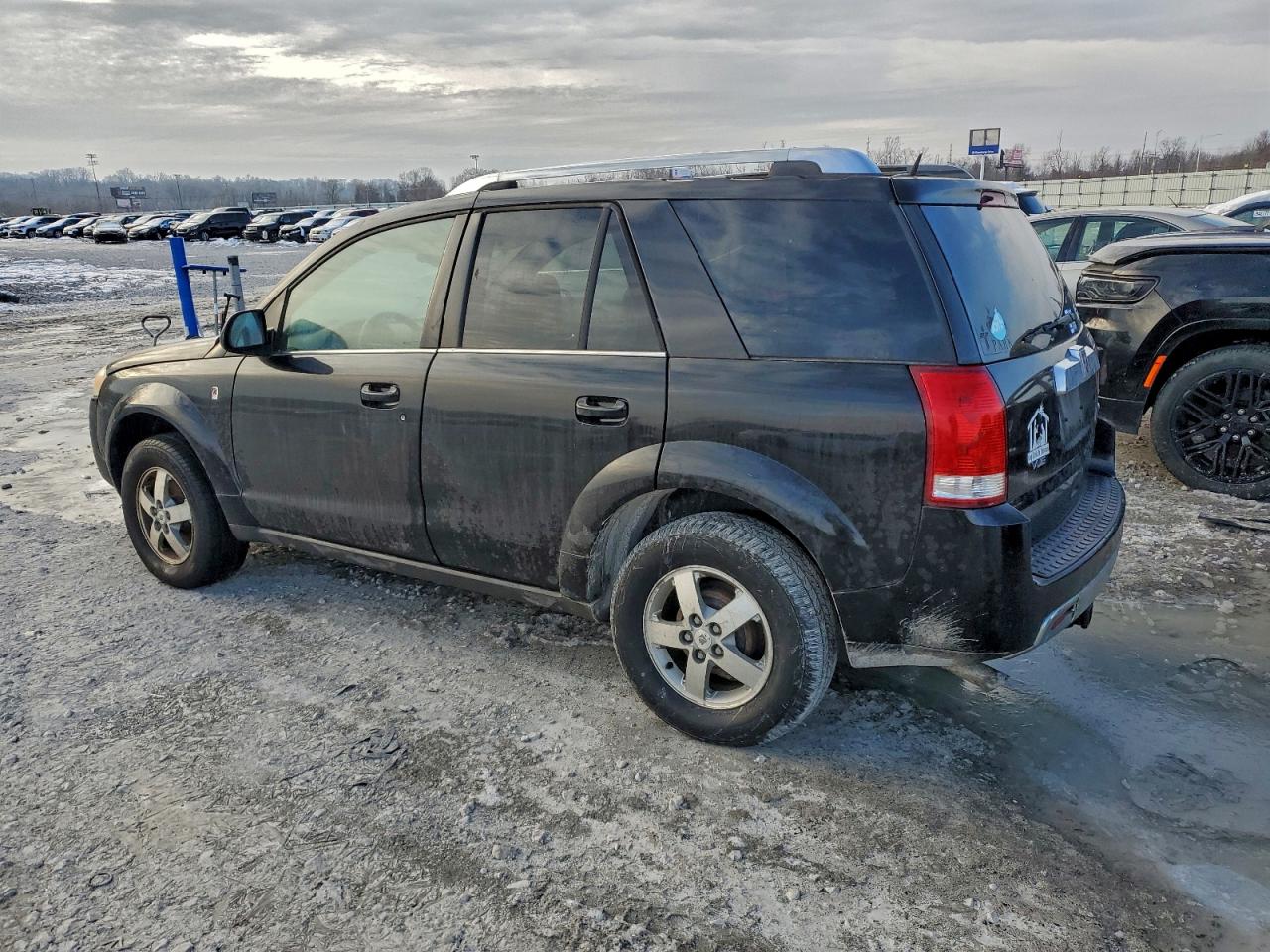 Lot #3304618445 2006 SATURN VUE