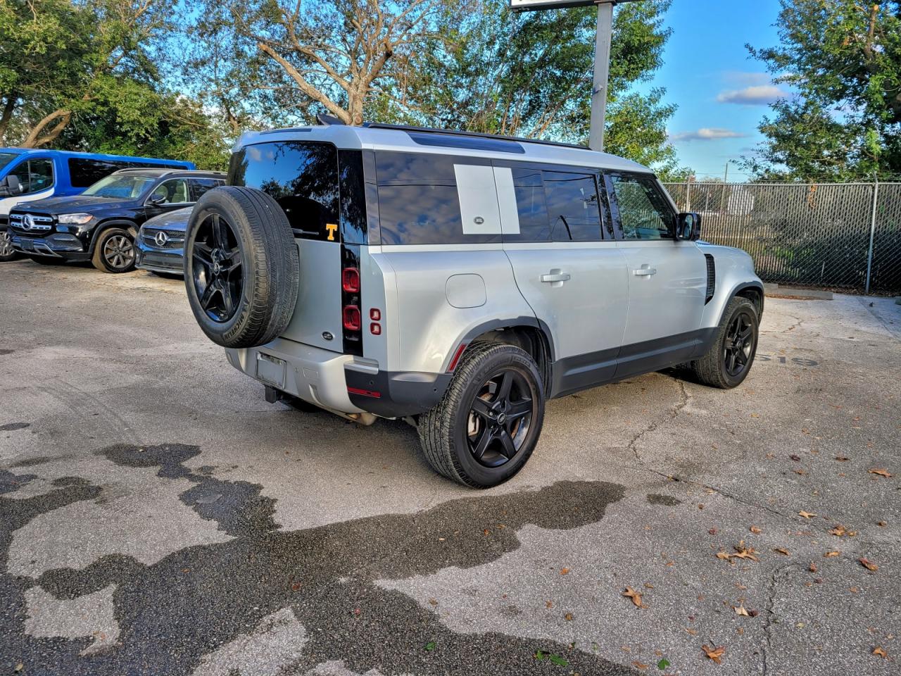 LAND ROVER DEFENDER 110 SE