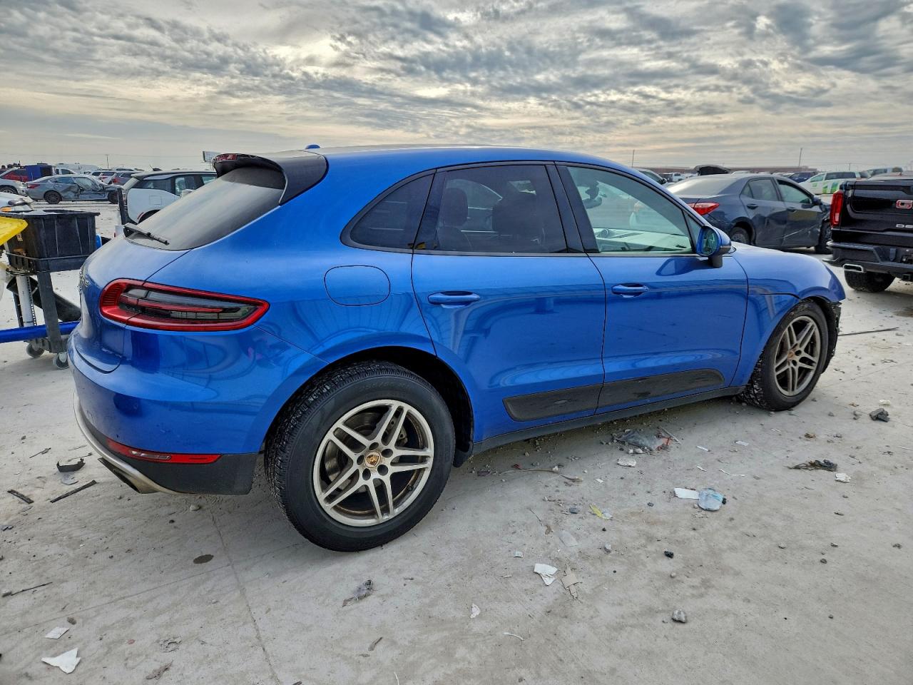 PORSCHE MACAN S