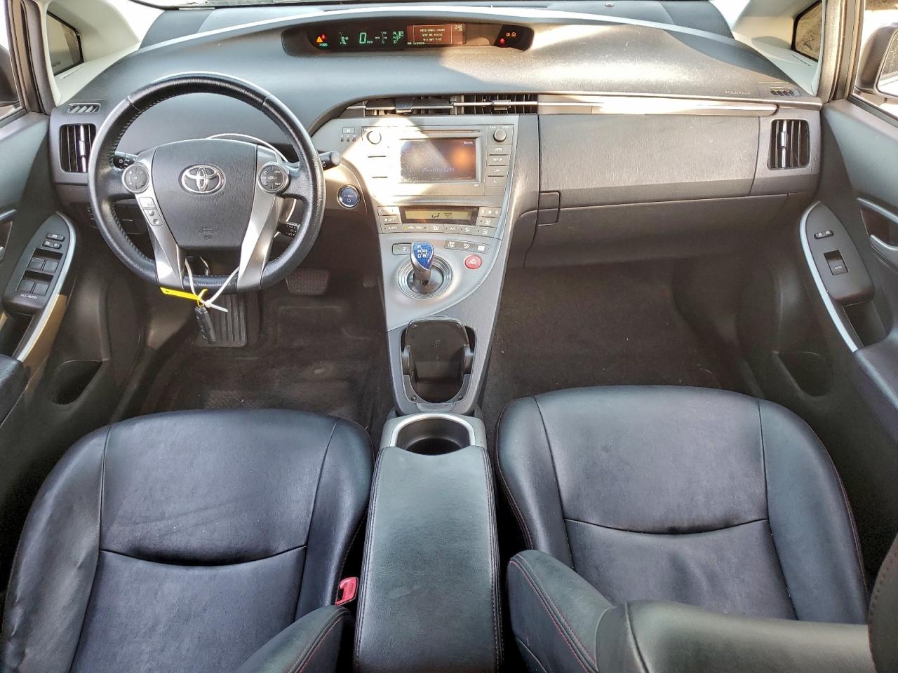 Lot #3318186948 2013 TOYOTA PRIUS