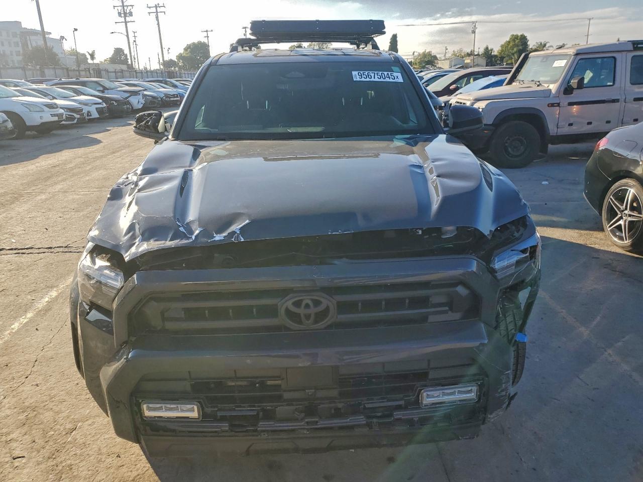 TOYOTA 4RUNNER SR5