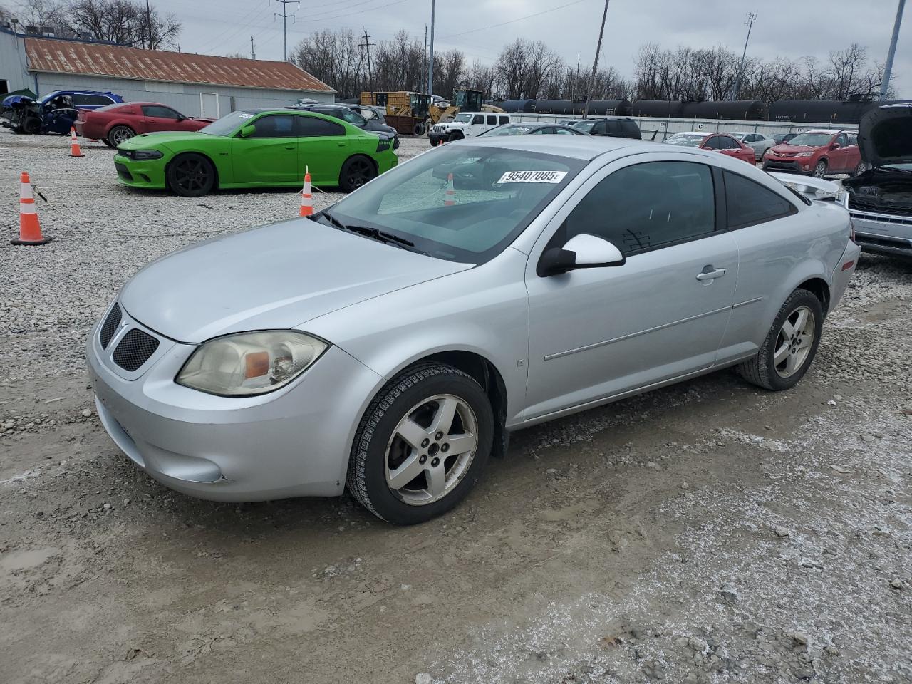 Lot #3312427657 2009 PONTIAC G5