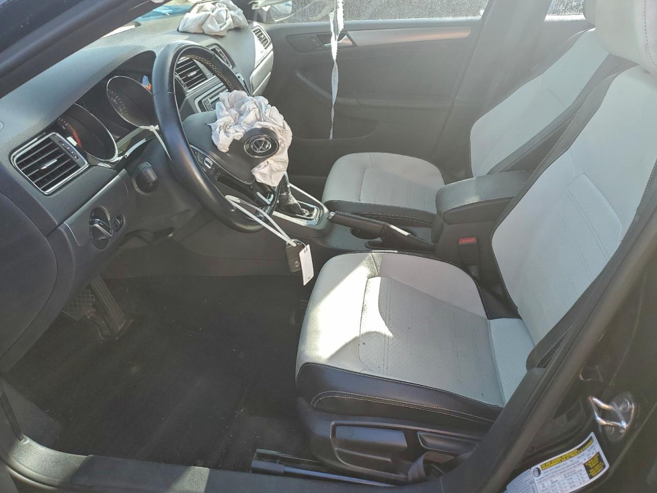 VOLKSWAGEN JETTA SPORT