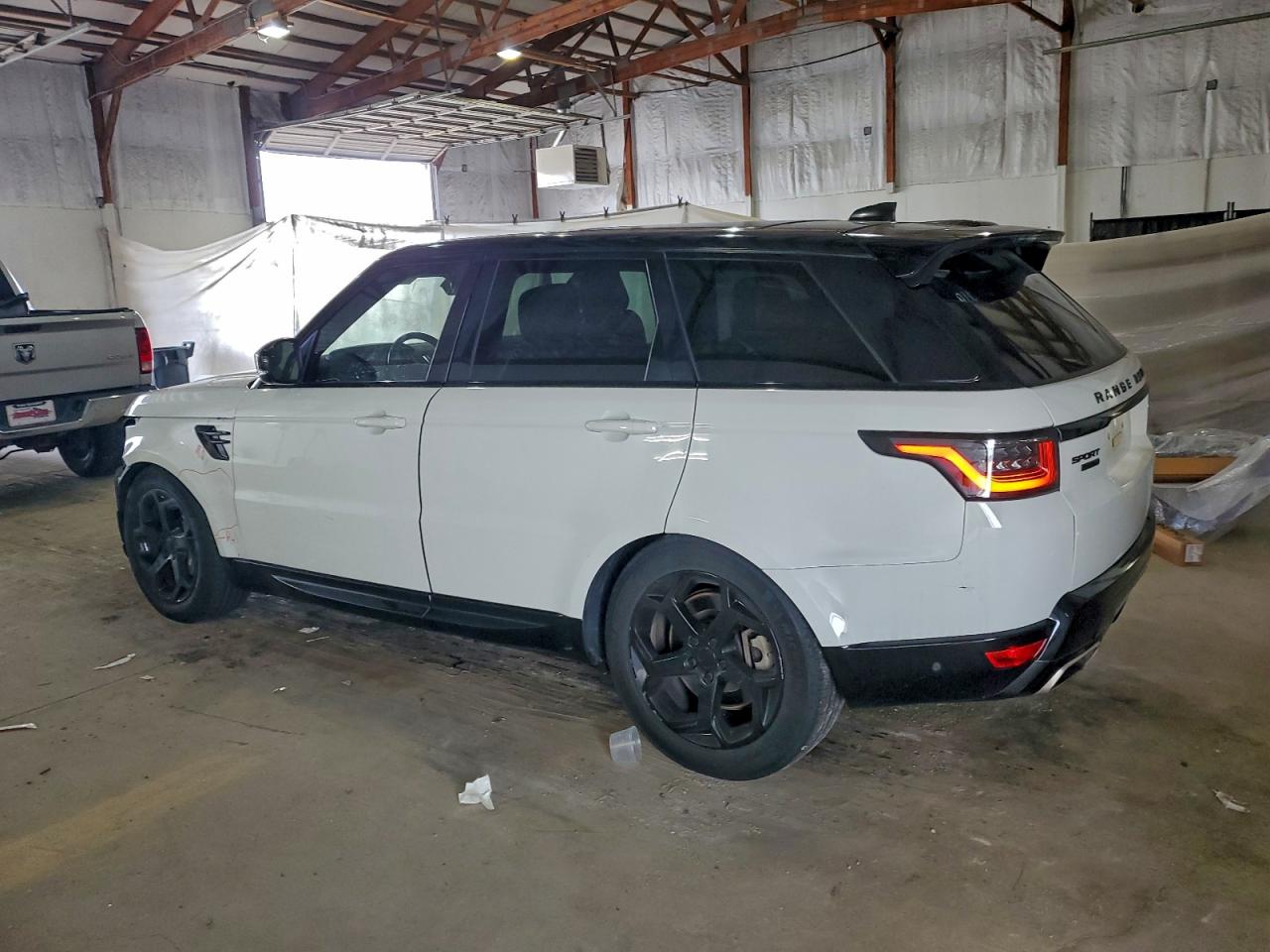 LAND ROVER RANGE ROVER SUPERCHARGED DYNAMIC