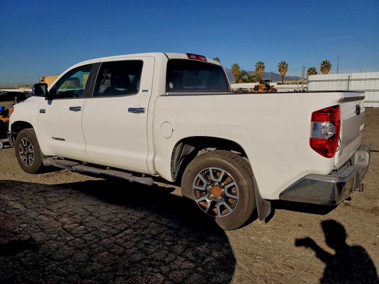 TOYOTA TUNDRA CREWMAX SR5