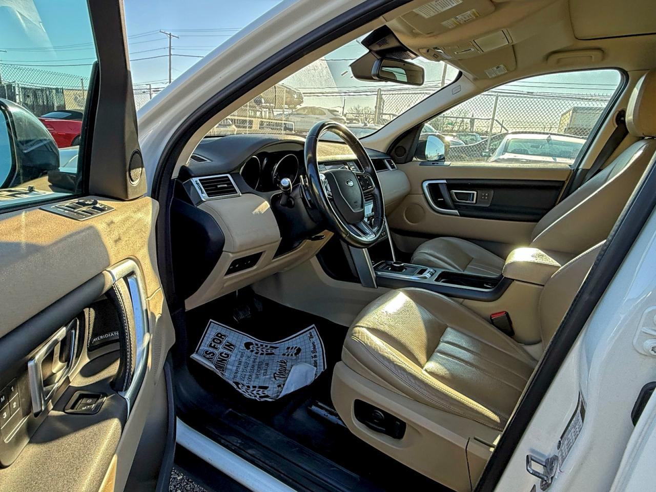 Lot #3309251618 2017 LAND ROVER DISCOVERY