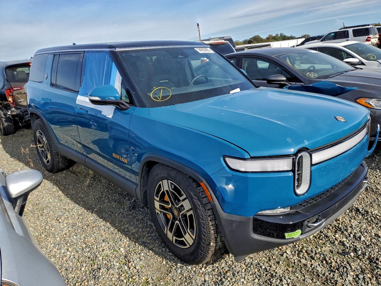 RIVIAN R1S ADVENTURE