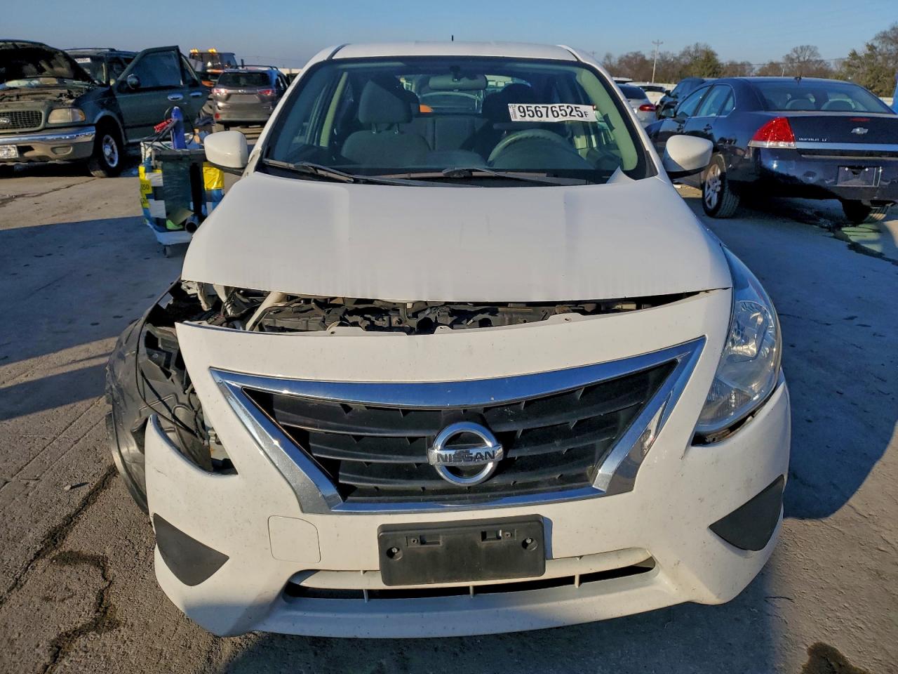 NISSAN VERSA S