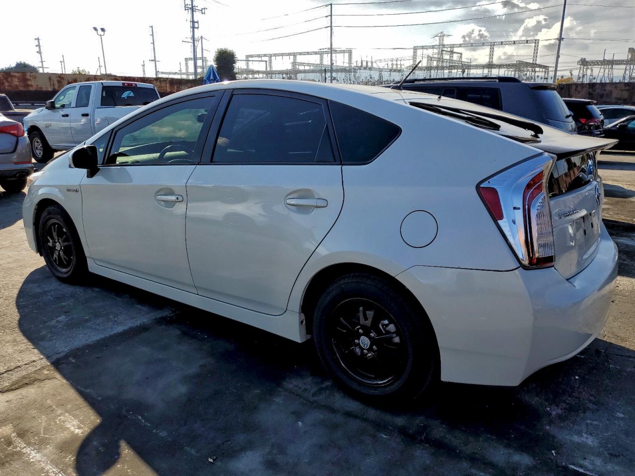 TOYOTA PRIUS