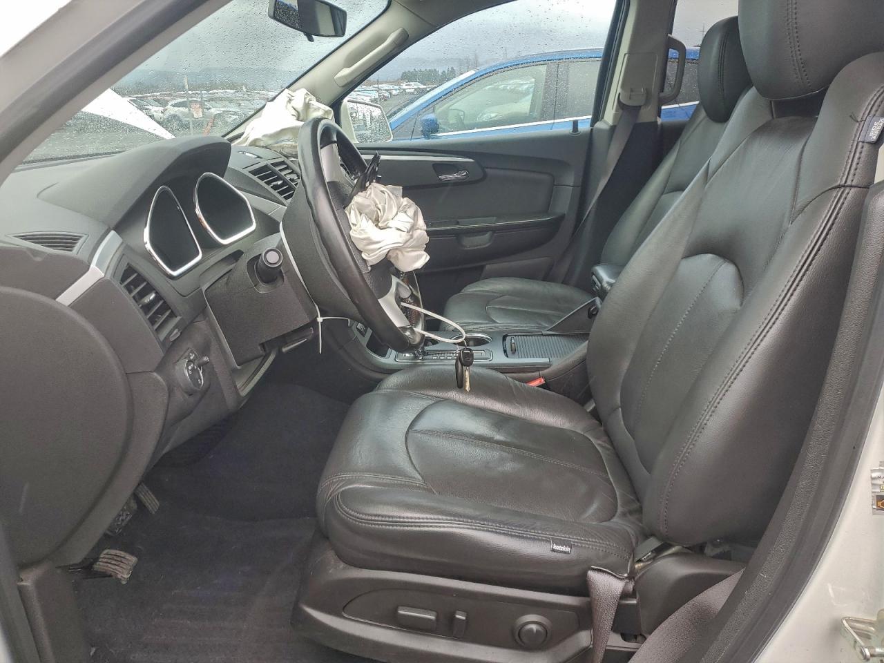 CHEVROLET TRAVERSE LT