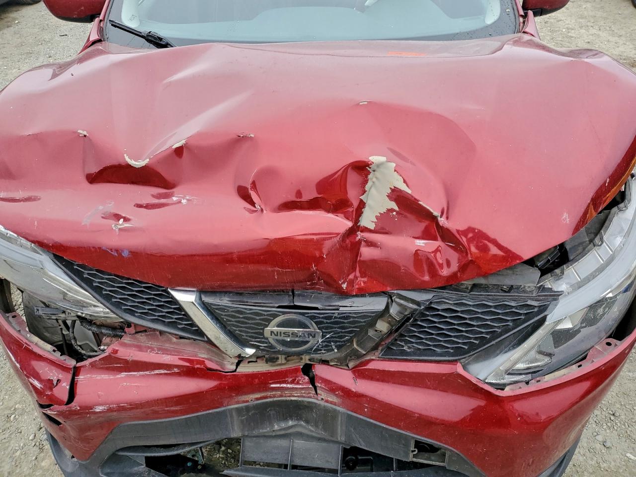 NISSAN ROGUE SPORT S