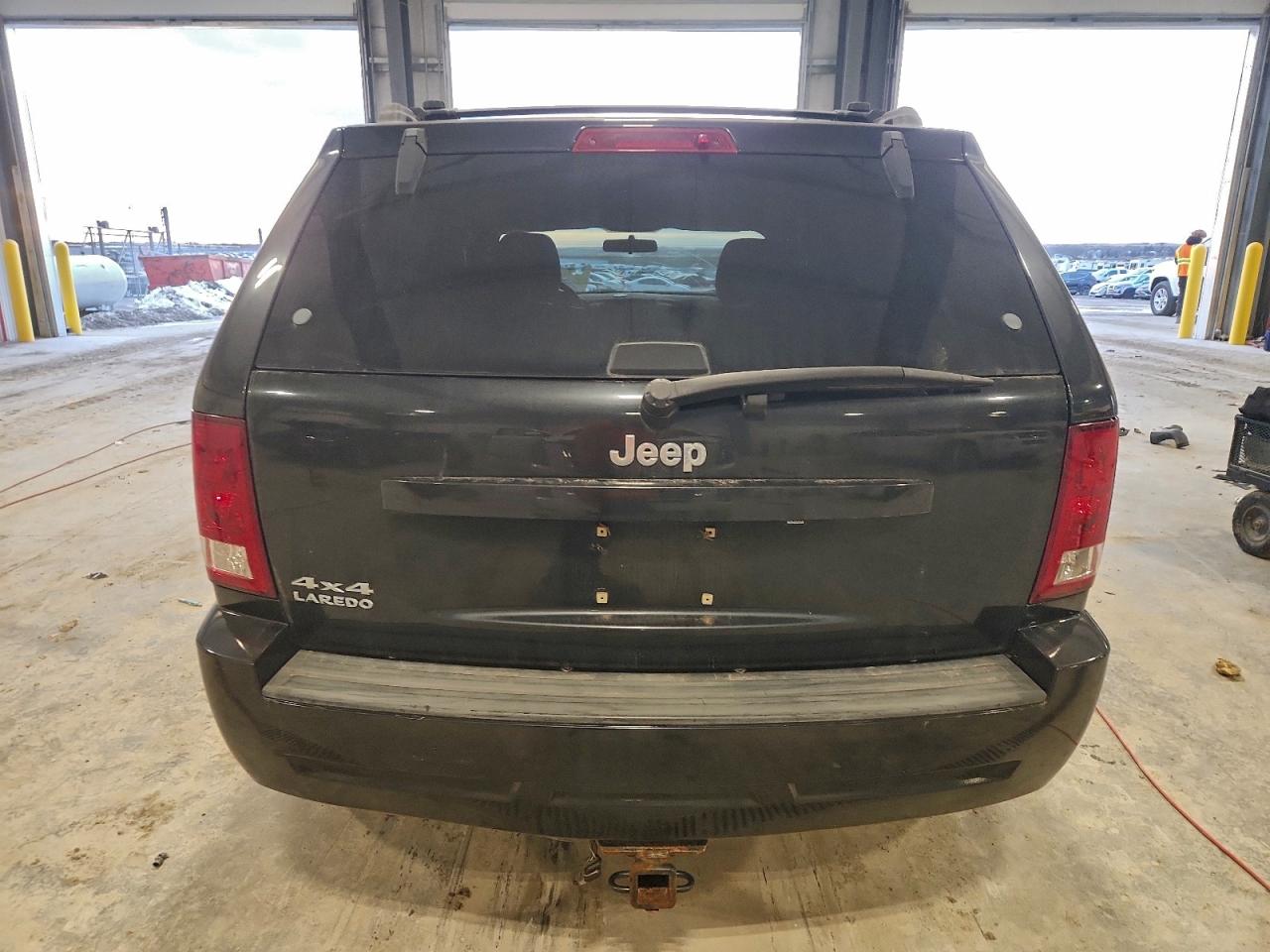 JEEP GRAND CHEROKEE LAREDO