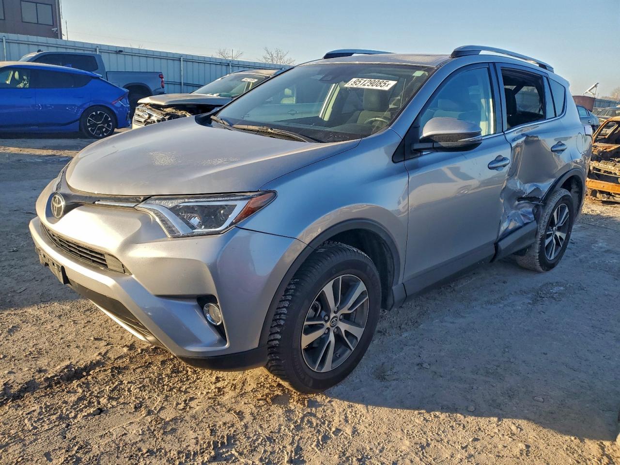 TOYOTA RAV4 XLE