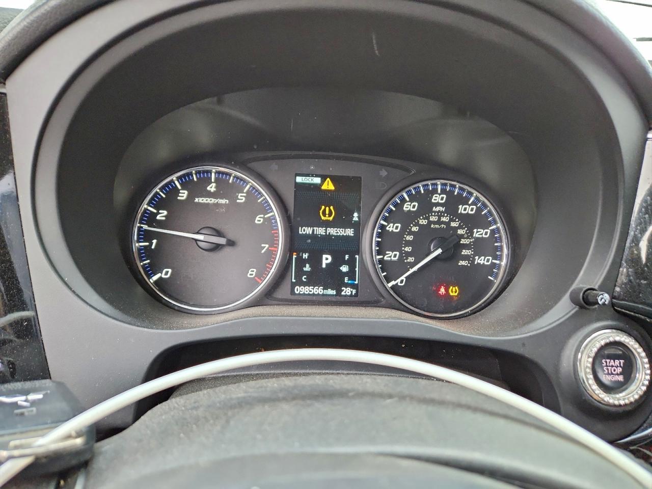 MITSUBISHI OUTLANDER SE