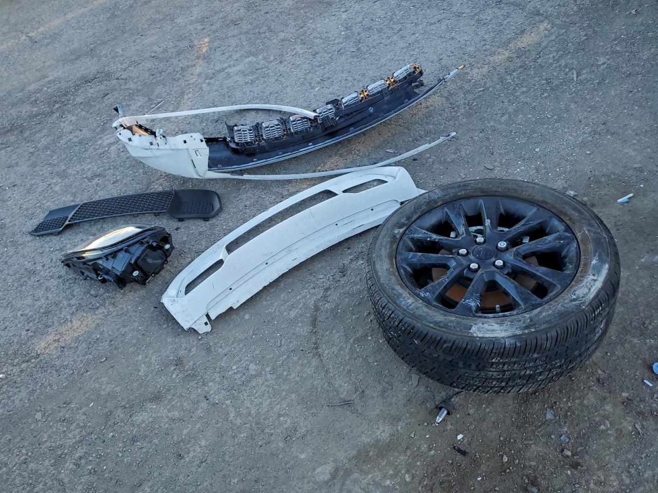 JEEP GRAND CHEROKEE LAREDO