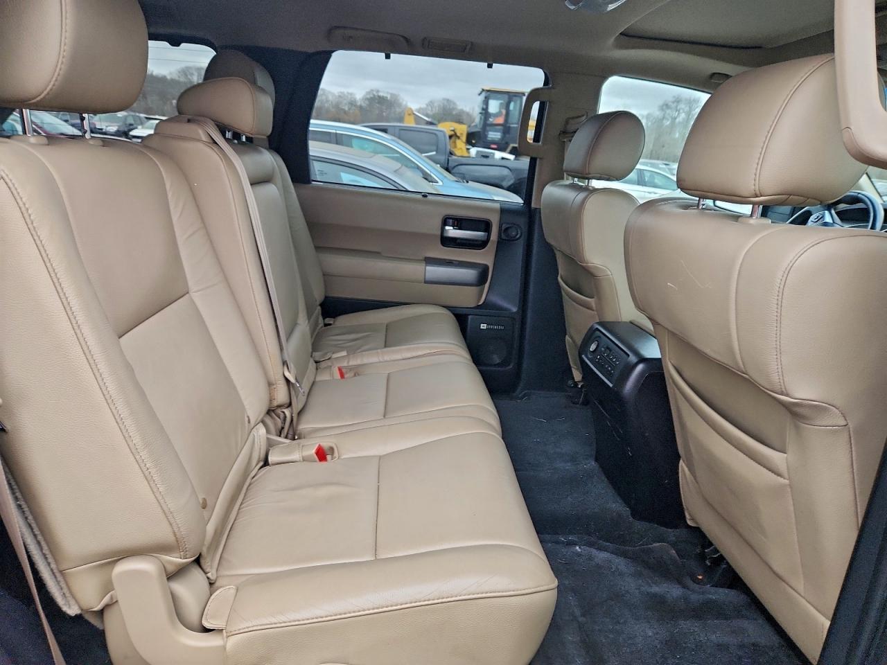 TOYOTA SEQUOIA LIMITED