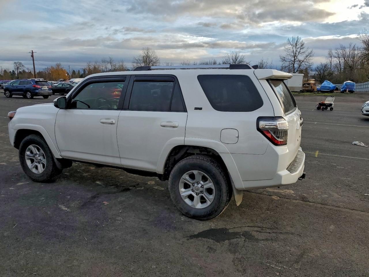 TOYOTA 4RUNNER SR5/SR5 PREMIUM