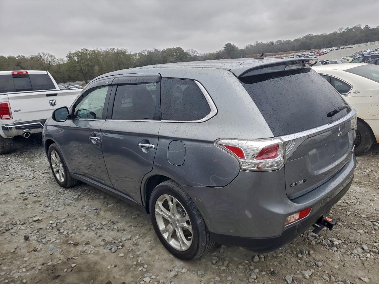 MITSUBISHI OUTLANDER GT