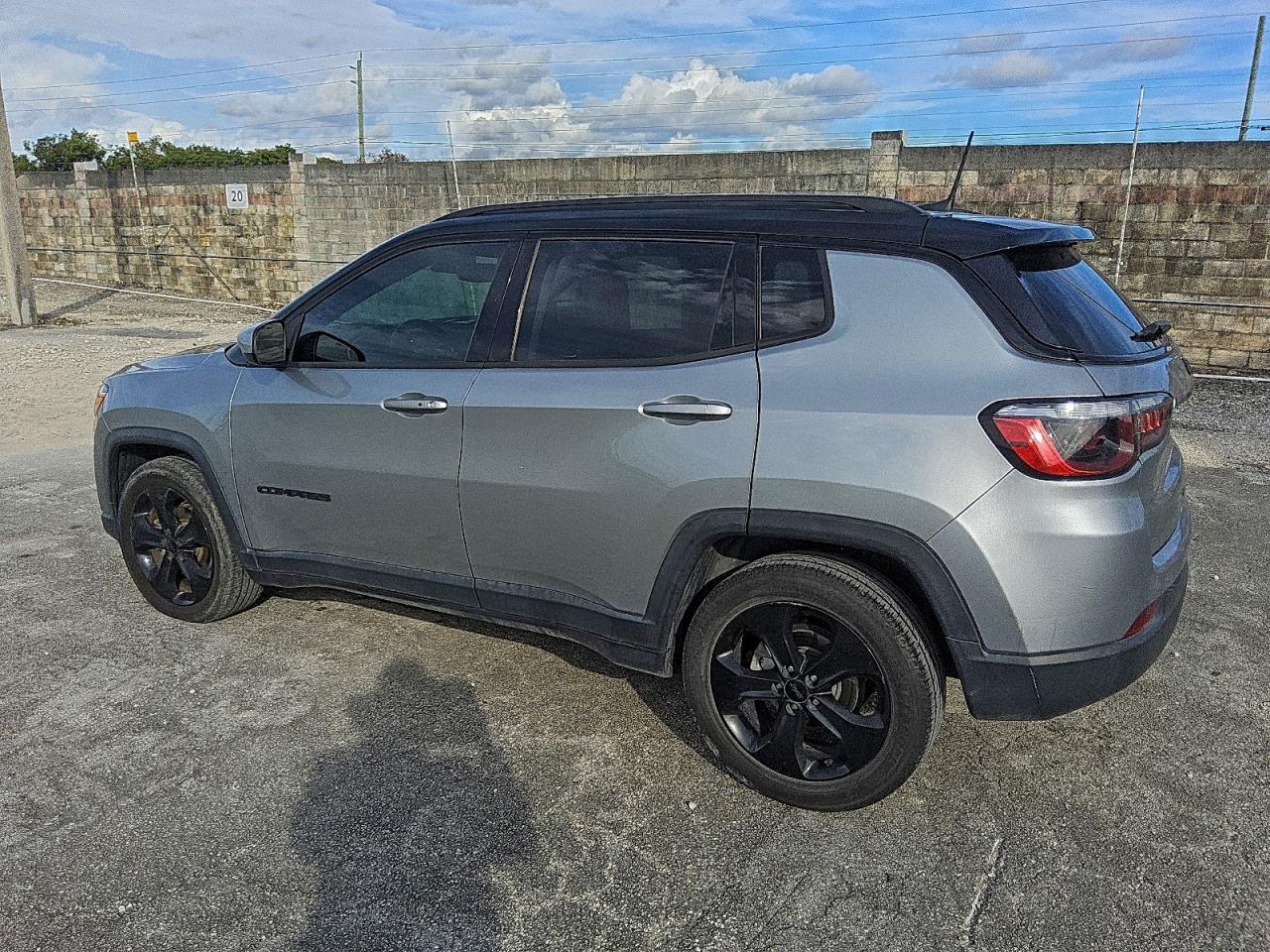 Lot #3317793120 2021 JEEP COMPASS LA