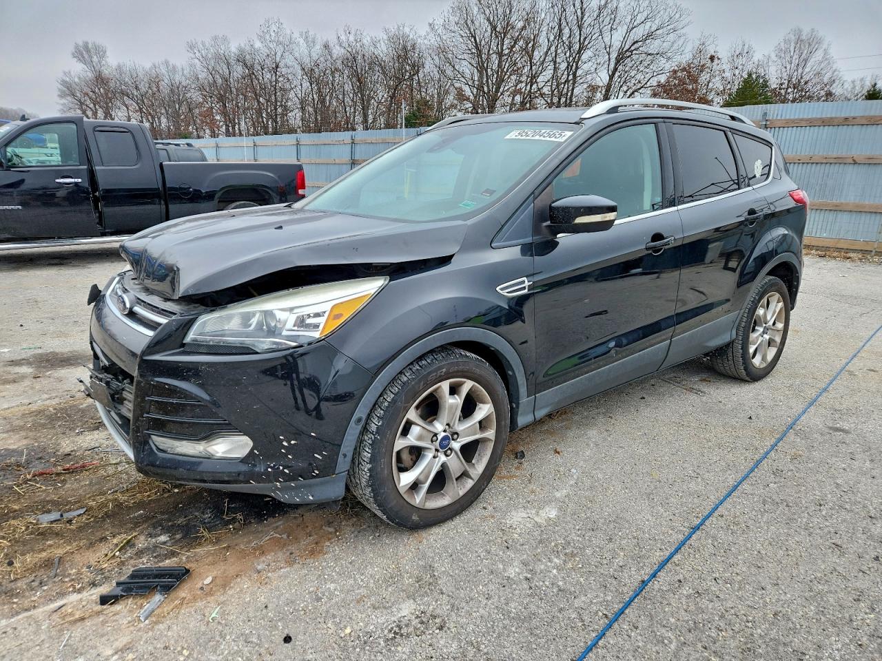 FORD ESCAPE TITANIUM