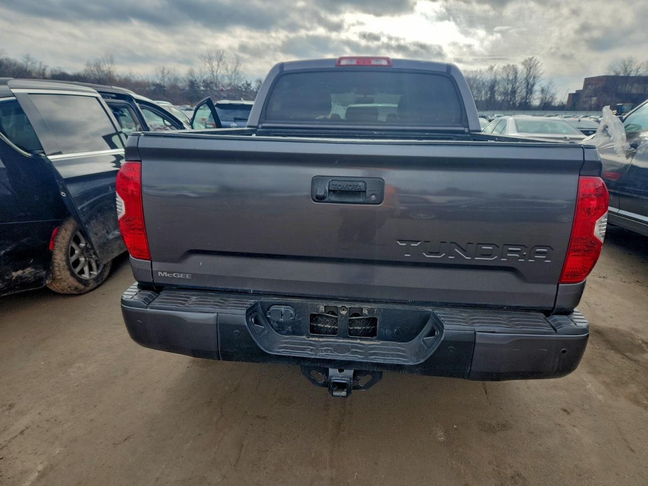 Lot #3312423693 2016 TOYOTA TUNDRA CRE