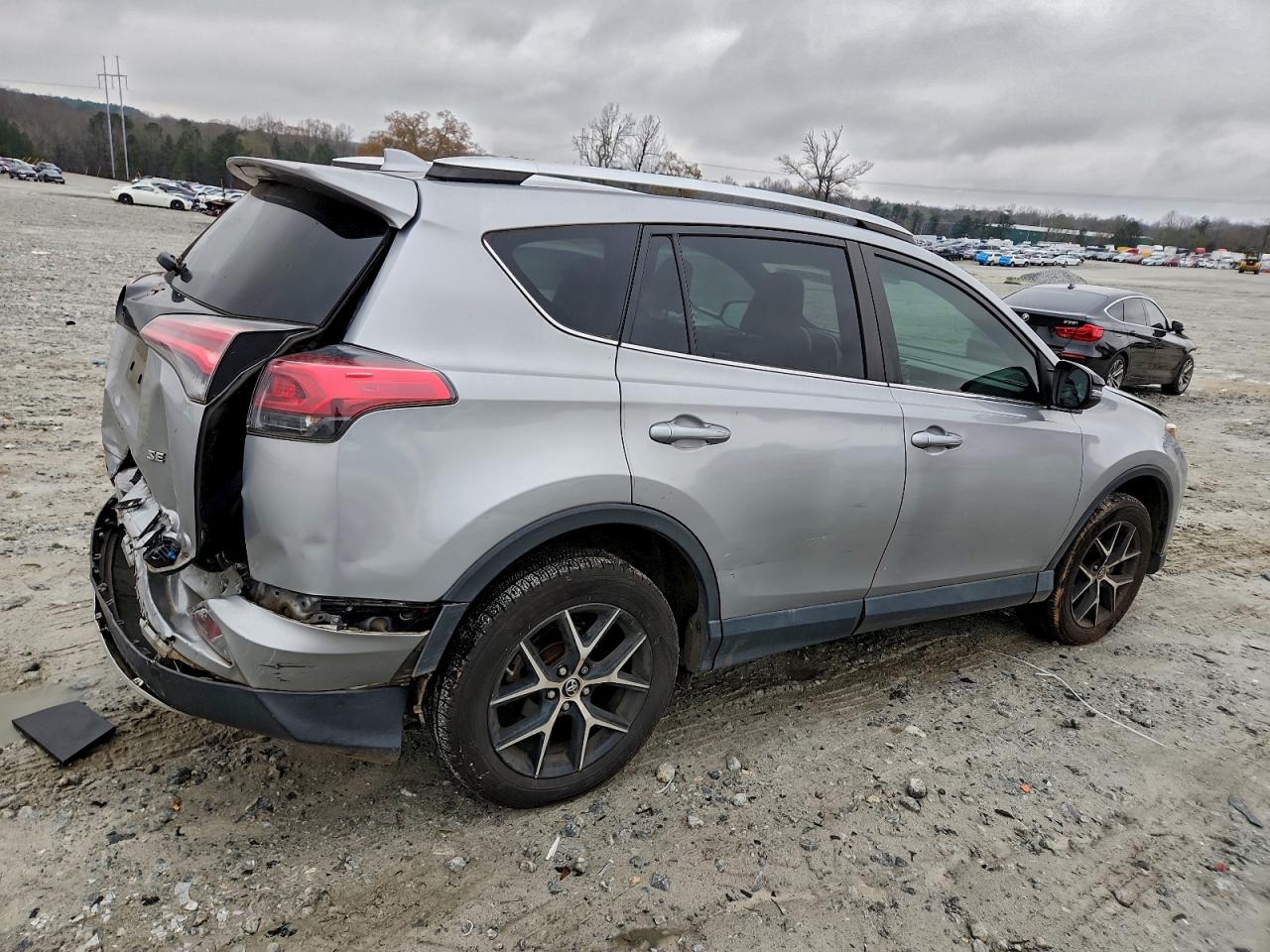 TOYOTA RAV4 SE