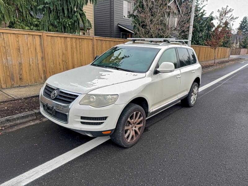 2009 VOLKSWAGEN TOUAREG 2 #3303864692