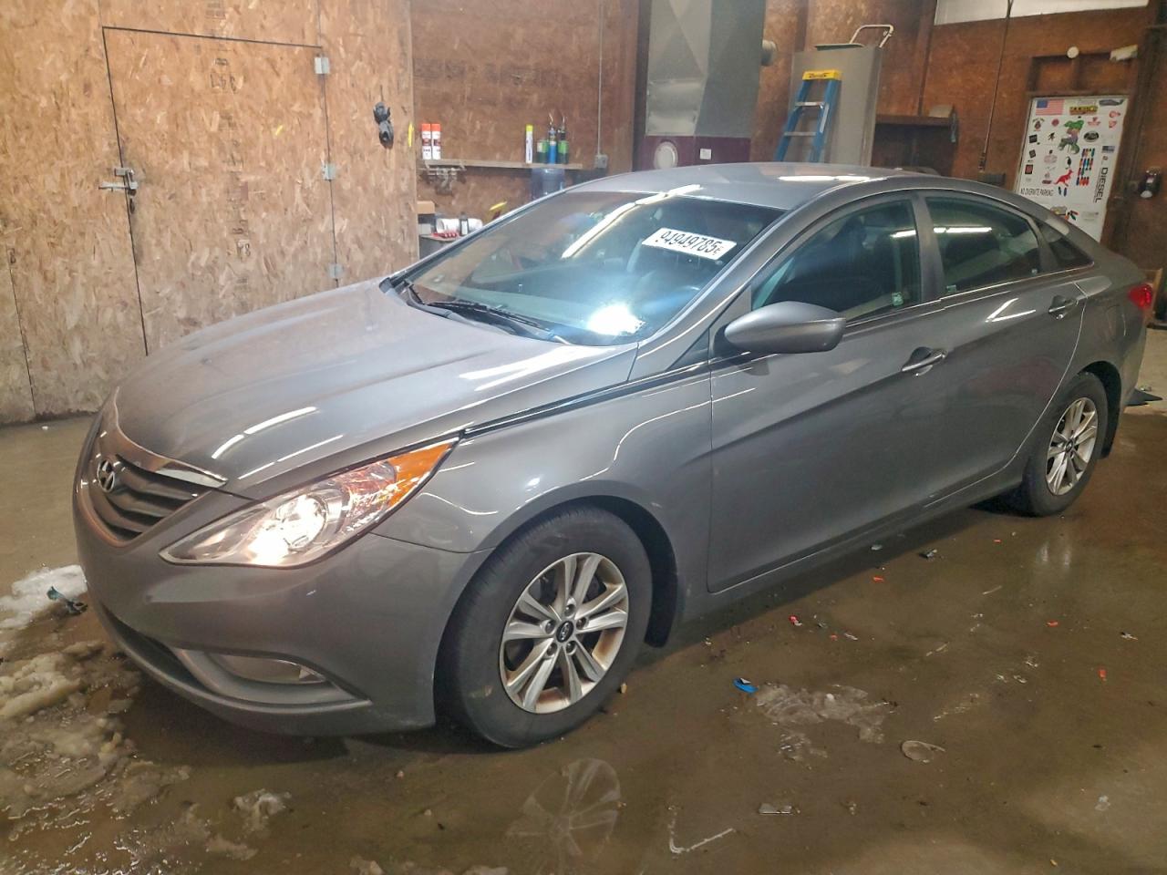 Lot #3315962118 2013 HYUNDAI SONATA GLS