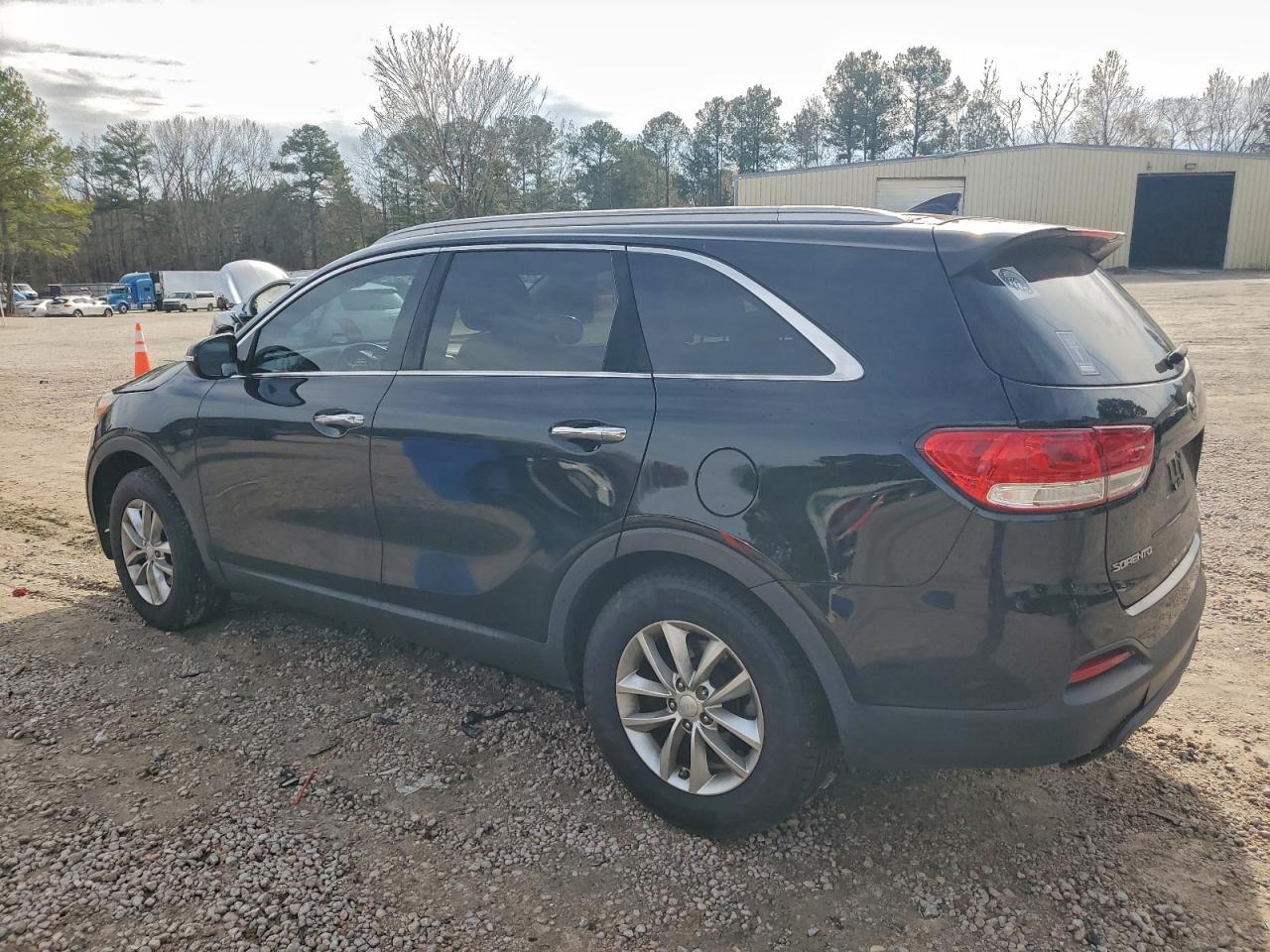 Lot #3305429450 2016 KIA SORENTO LX