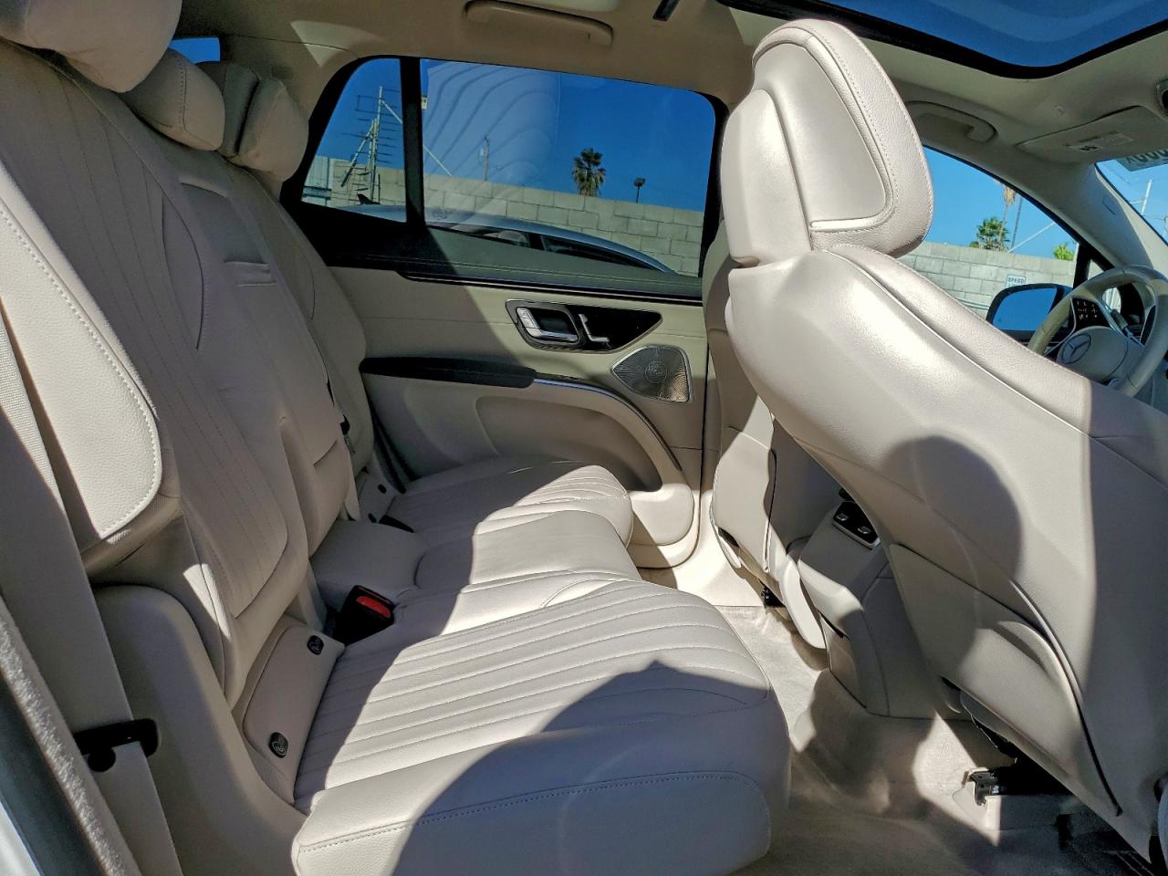 MERCEDES-BENZ EQS SUV 450+