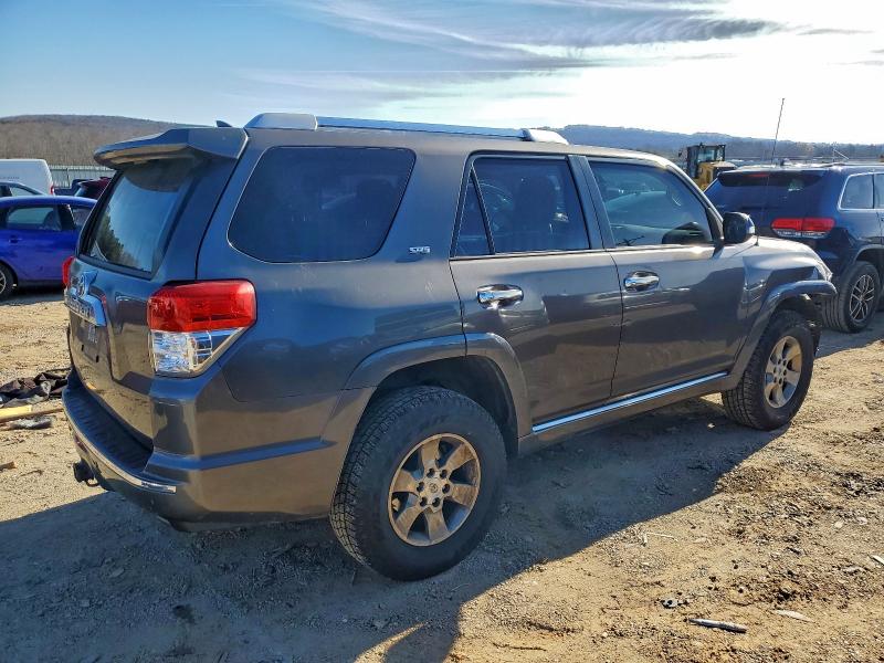 2011 TOYOTA 4RUNNER SR #3302841947