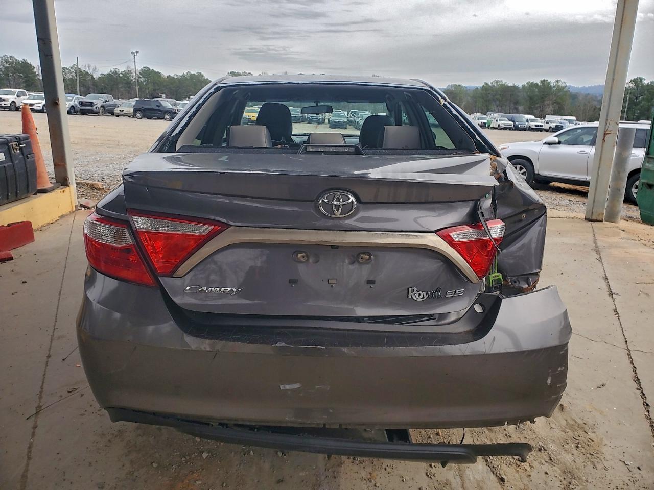 Lot #3301819438 2016 TOYOTA CAMRY LE