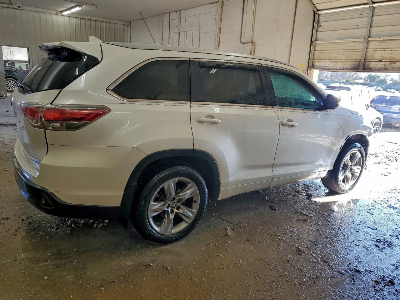 TOYOTA HIGHLANDER LIMITED