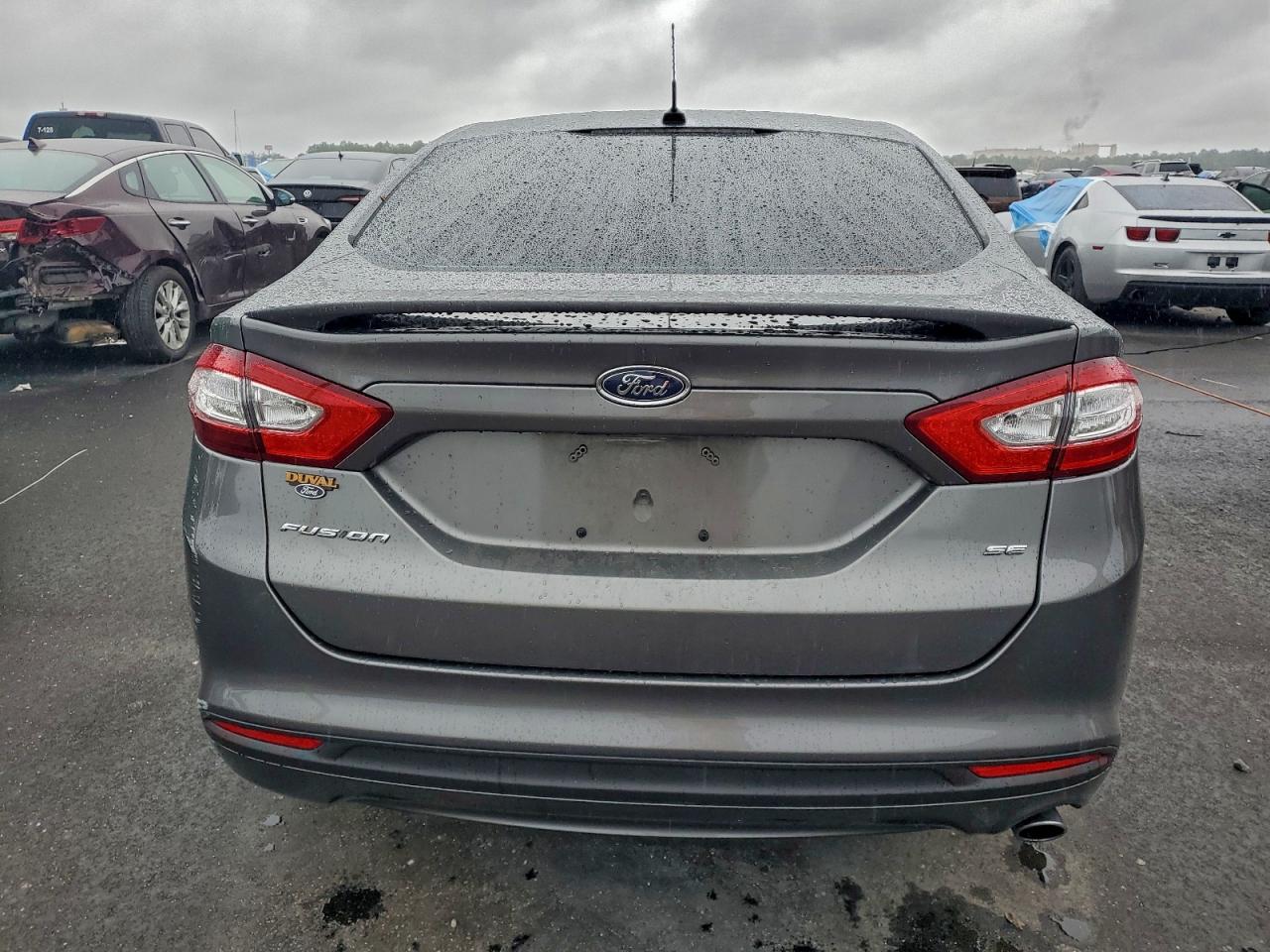 FORD FUSION SE