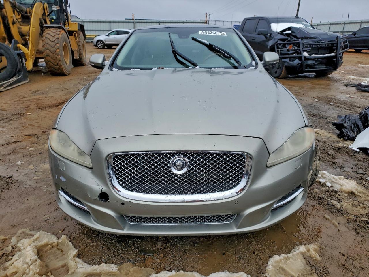 JAGUAR XJ