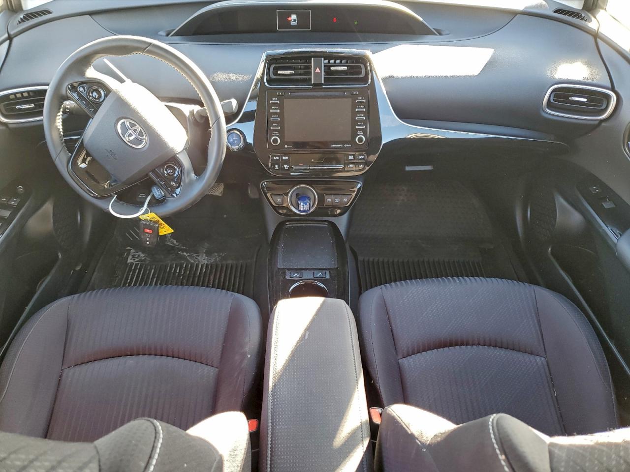 TOYOTA PRIUS PRIME LE