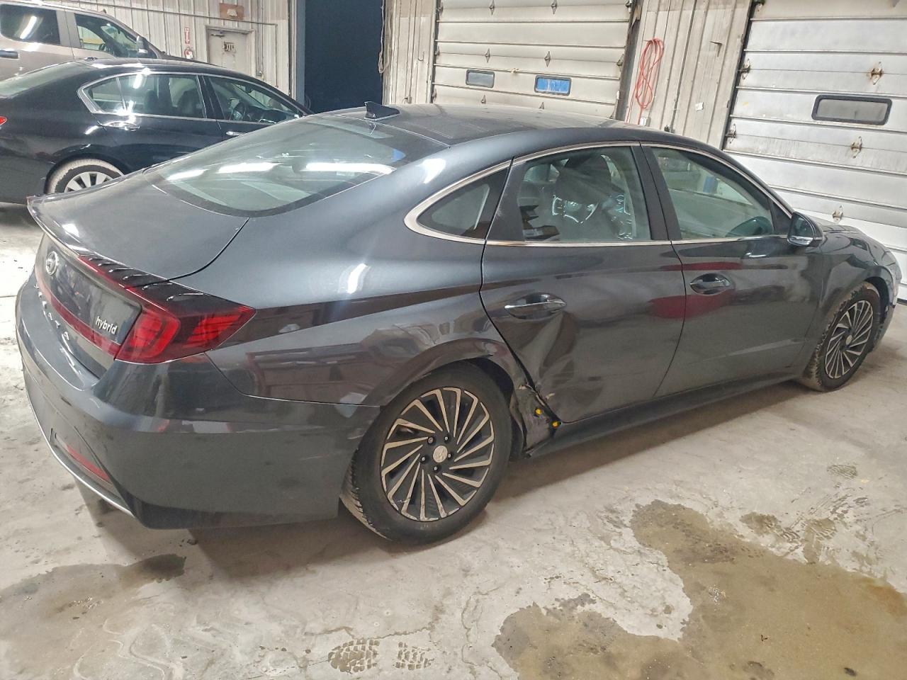 HYUNDAI SONATA HYBRID