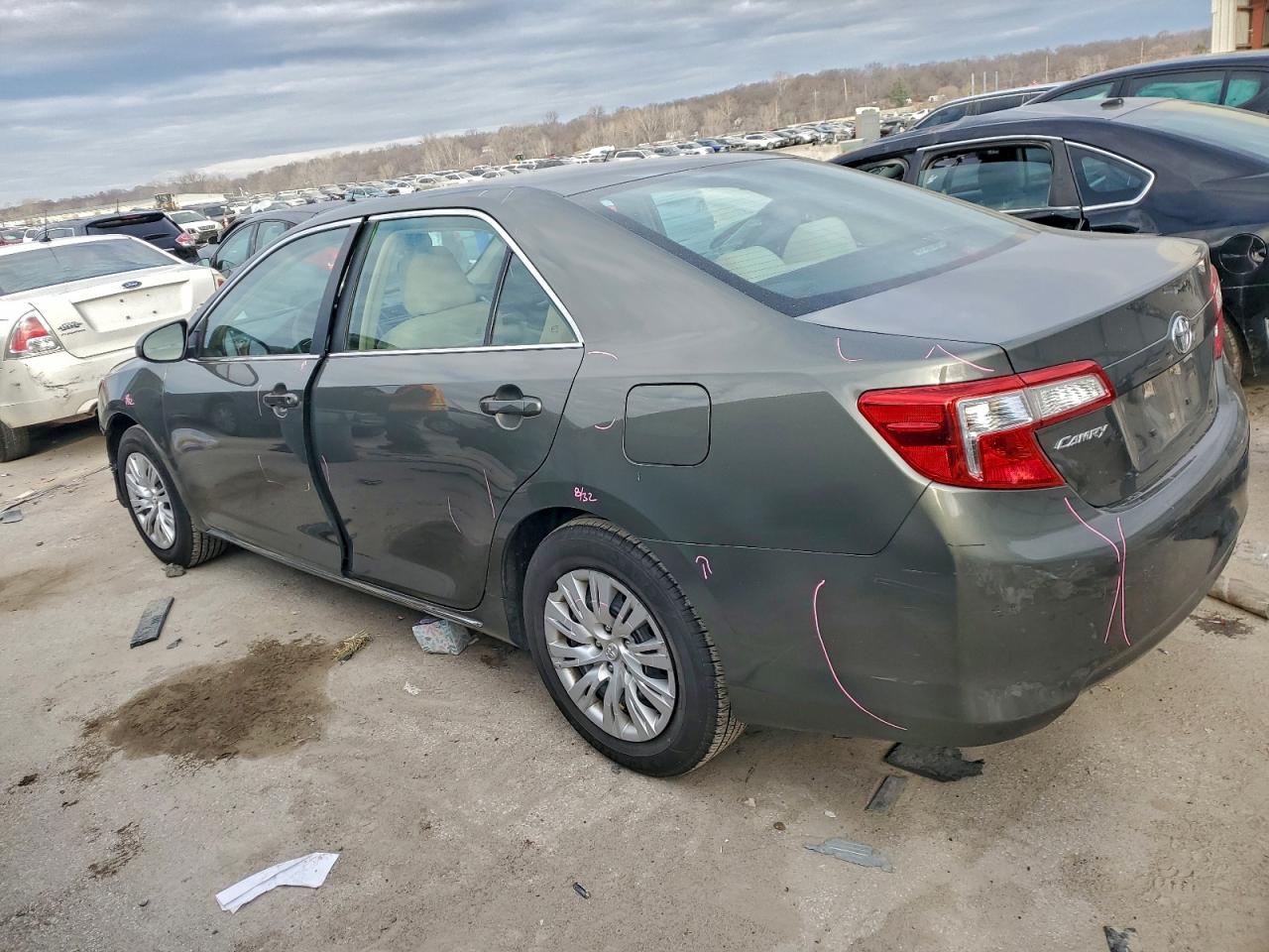 TOYOTA CAMRY L