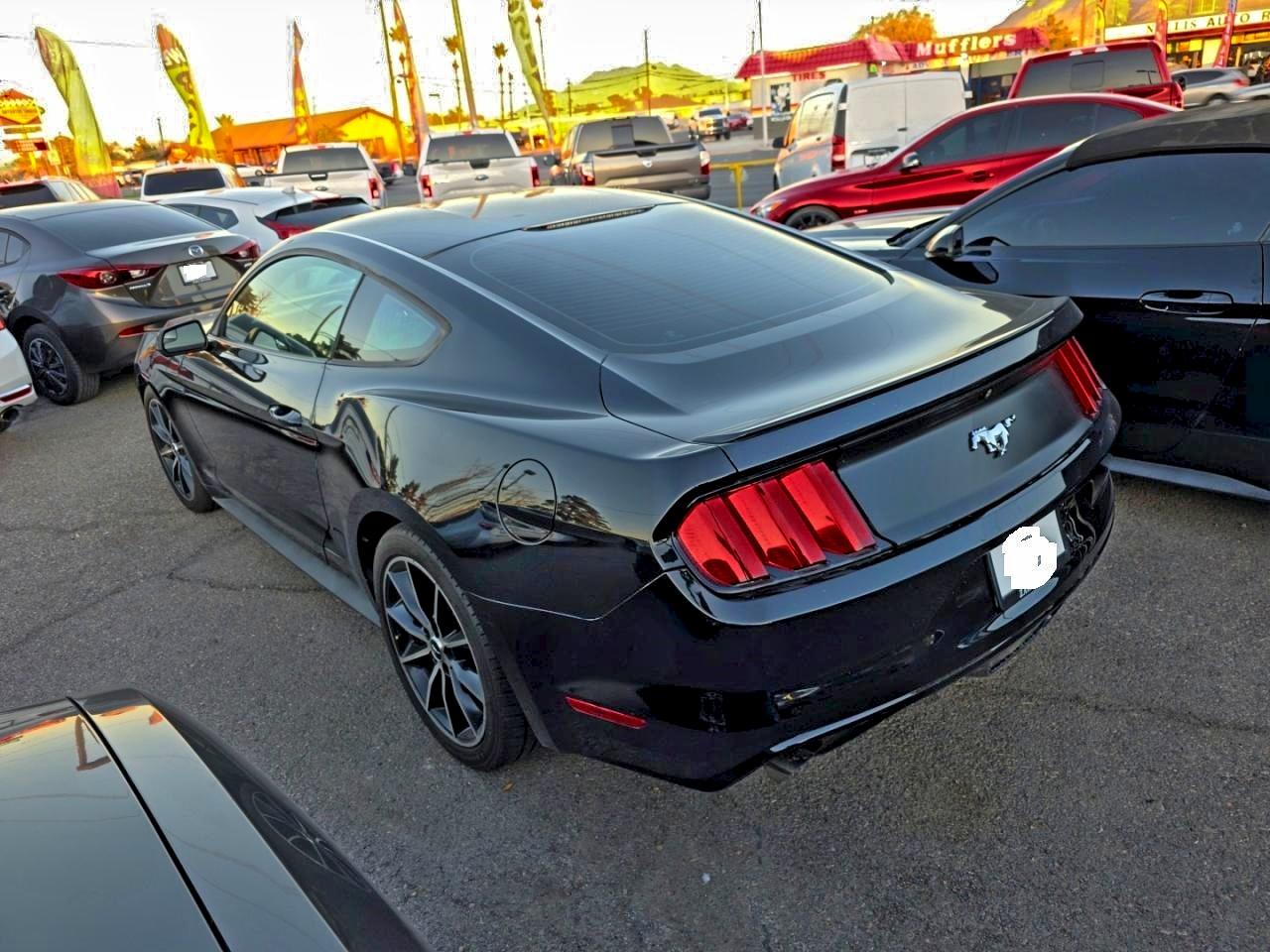 FORD MUSTANG